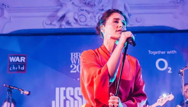 Jessie Ware performs at BRITs Week together with O2 for War Child in 2018.