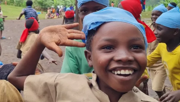 Child at a TeamUp project in Burundi. 